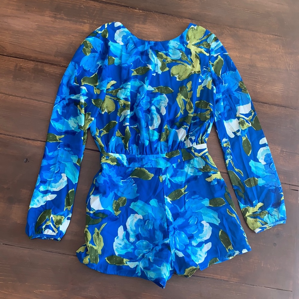 NEW - Lulu’s Sweetest Song Blue Floral Romper - XS